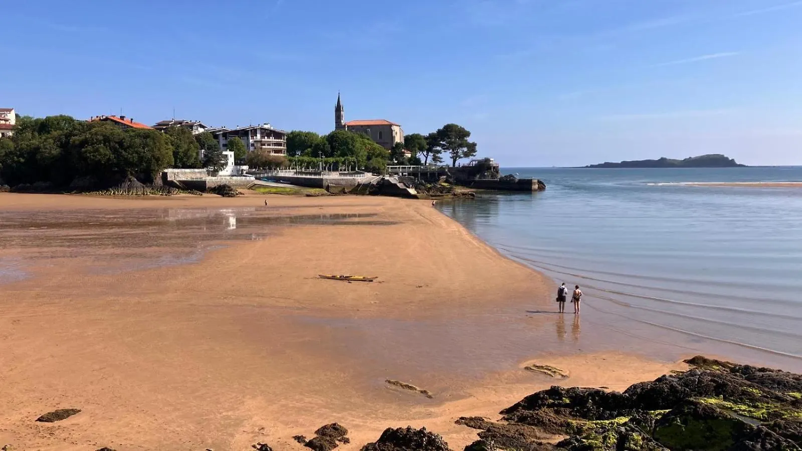 Duplex 122M2, 4 Dormitorios, 2 Banos Completos, Wifi 1Gb Mundaka