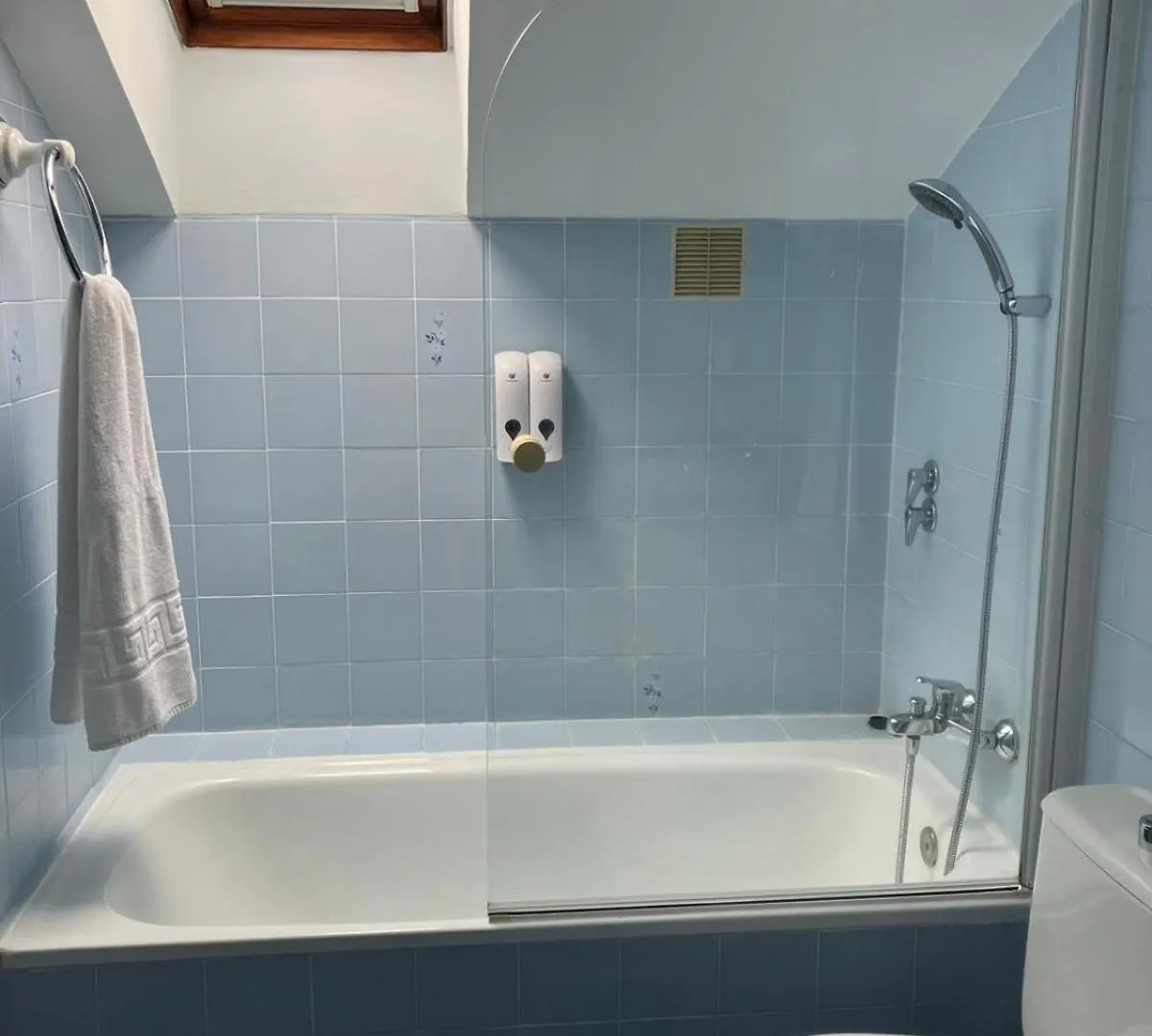 Duplex 122M2, 4 Dormitorios, 2 Banos Completos, Wifi 1Gb Mundaka 0*,  Spain